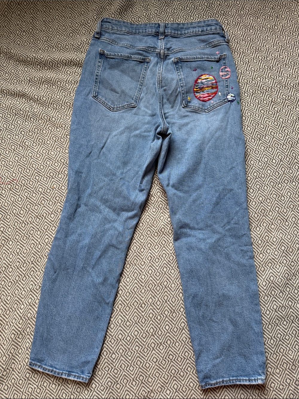 Old Navy Women's Distressed Blue Denim Jeans - Casual Ripped Style
